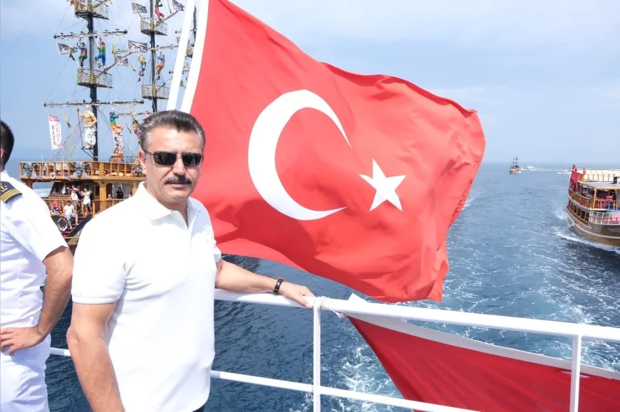 Dikili Belediye Başkanı Adil Kırgöz: “Denizlerdeki Tam Bağımsızlığımızın Nişanesi Olan Kabotaj Bayramı’nın 100. Yılını Gururla Kutluyoruz”