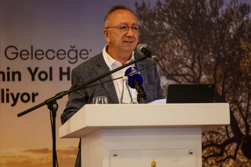 İzmir Büyükşehir Belediye Başkanı Dr. Cemil Tugay öncülüğünde zeytinin geleceği için sektörün yol haritası belirleniyor