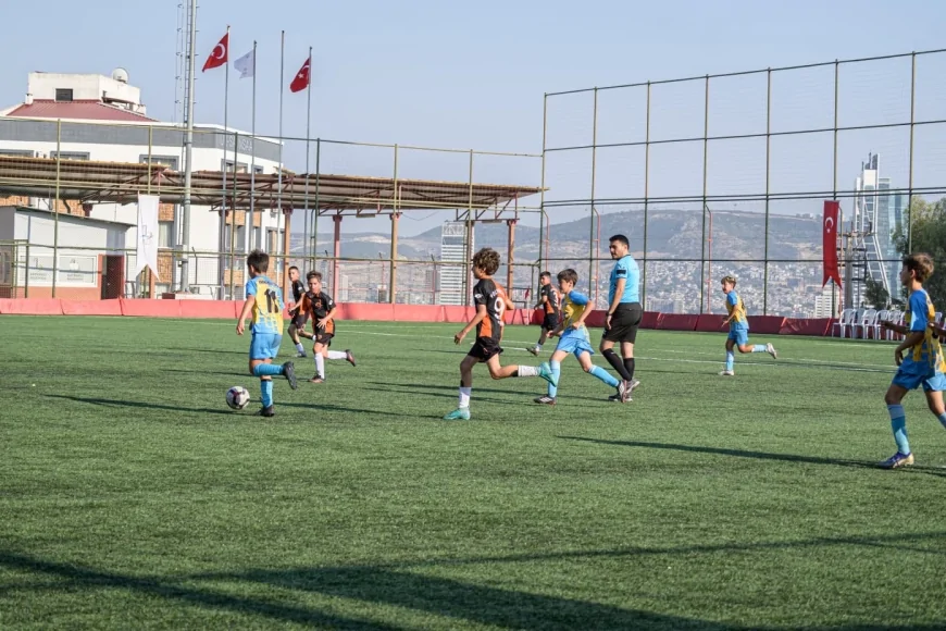 Bayraklı Belediye Başkanı İrfan Önal: “U-12 Cup ile çocuklarımızın sportif, sosyal ve duygusal gelişimini destekliyoruz”