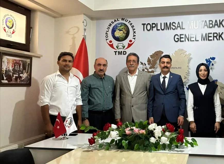 Bürokratlar ve Diplomatlar Birliği Derneği ile Toplumsal Mutabakat Derneği Diyarbakır'da ortak projeler için mutabakata vardı