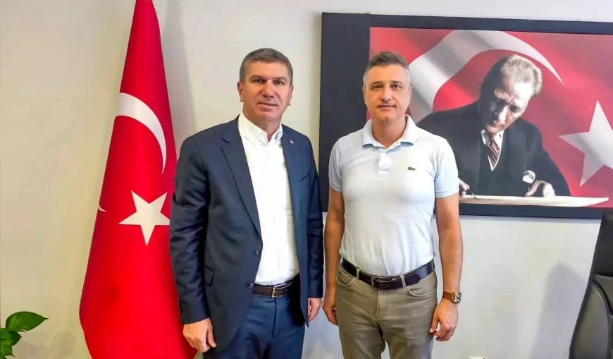 Burdur Belediye Başkanı Ali Orkun Ercengiz, MAKÜ Tıp Fakültesi Dekanı Prof. Dr. Cem Çetin’i ziyaret ederek fakültenin Burdur’a katkılarını değerlendirdi