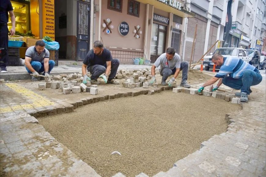 Giresun Belediyesi Kent Genelinde Yol ve Kaldırım Çalışmalarını Aralıksız Sürdürüyor