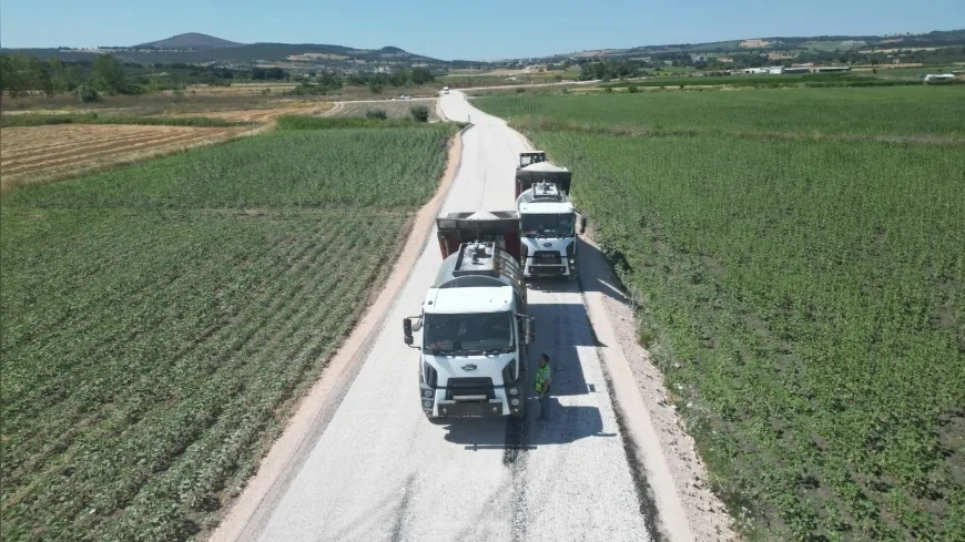 Bursa Büyükşehir Belediyesi Akçalar’da 7,9 Kilometrelik Yol Yenileme Çalışmasına Başladı
