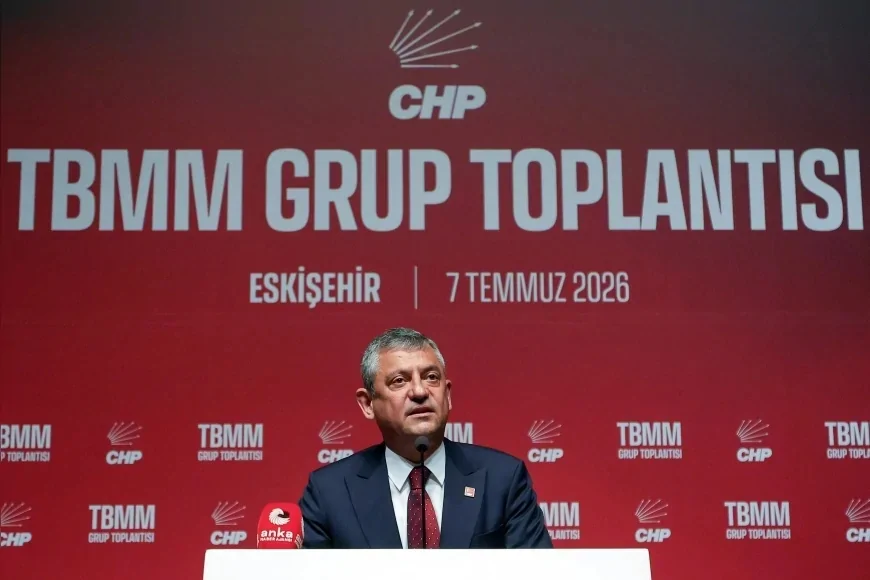 CHP Lider Özgür Özel: “Gençlerin umudu, annelerin duasıyla her şehirde büyüyerek yürüyoruz; bu yürüyüş yok sayılan, hor görülen, ezilmek istenen bir milletin yürüyüşüdür”