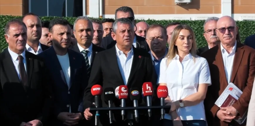 CHP Lideri Özgür Özel: “Ekrem İmamoğlu’nun savunmasının gerçekte millete sesleniş olduğunu bildikleri için susturmaya çalışıyorlar”