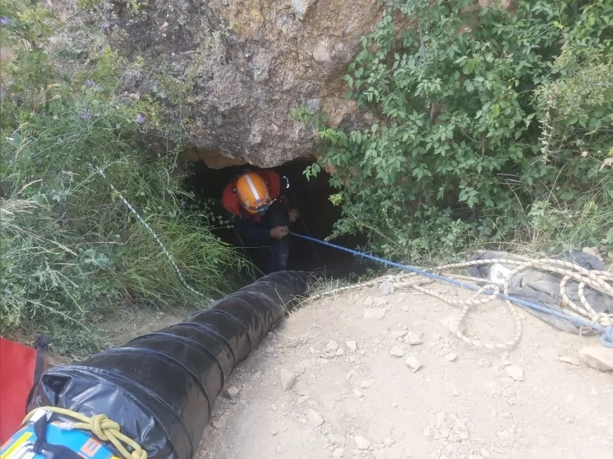 Çorum'da Mağarada Kazı Sırasında Bir Kişinin Mahsur Kaldığı İhbarı Üzerine Arama Çalışması Başlatıldı