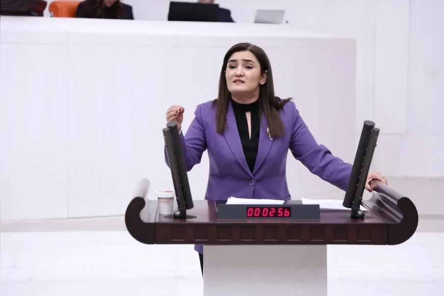 CHP İzmir Milletvekili Av. Sevda Erdan Kılıç: “KPSS ile atanan PTT emekçileri güvencesizliğe mahkum edilemez”