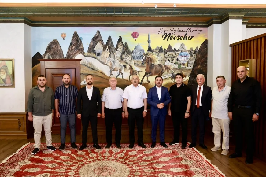 Nevşehir Belediye Başkanı Rasim Arı: “Şehrimizin Temel Taşı Olan Esnaf ve Sanatkârlarımızın Sorunlarını ve Yol Haritamızı Başkanlarımızla İstişare Ettik”