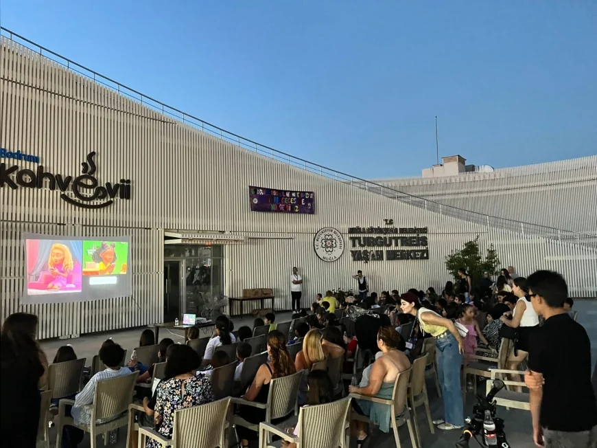 Muğla Büyükşehir Belediyesi Karne Hediyesi Olarak 300 Çocuğu Sinema Etkinliğinde Buluşturdu