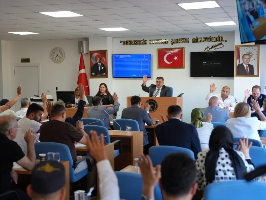 Düzce Belediye Meclisi Temmuz Ayı Toplantısında Görüşülen 37 Gündem Maddesi İlgili Komisyonlara Sevk Edildi