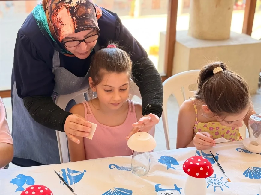 Şehzadeler Belediyesi Tarihi Kurşunlu Han’da düzenlediği Atölye Günleri ile Manisalıları sanatın üretici gücüyle buluşturdu