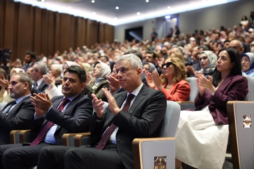 Sağlık Bakanı Prof. Dr. Kemal Memişoğlu: “Şehitlerimizin Emanetine Sahip Çıkmaya Kararlılıkla Devam Edeceğiz”
