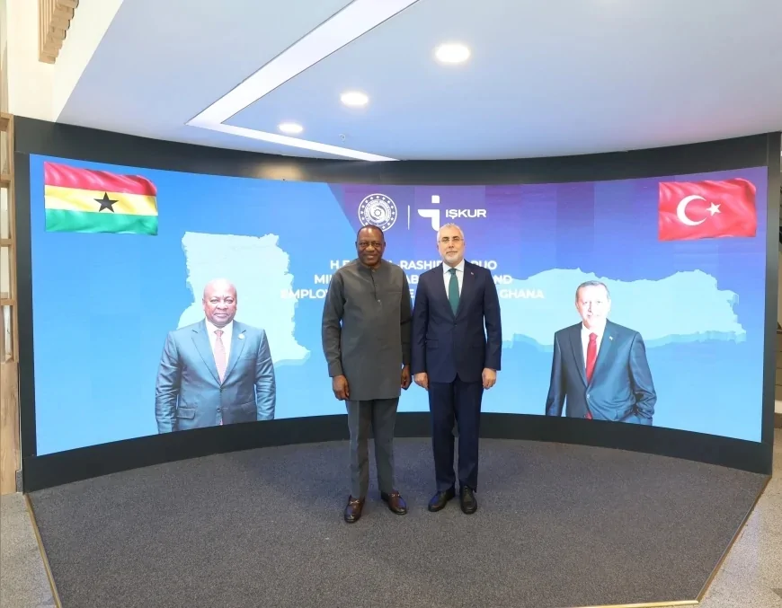 Çalışma ve Sosyal Güvenlik Bakanı Prof. Dr. Vedat Işıkhan: “Çalışma hayatı ve sosyal güvenlik alanındaki tecrübelerimizi paylaşmaya açığız”