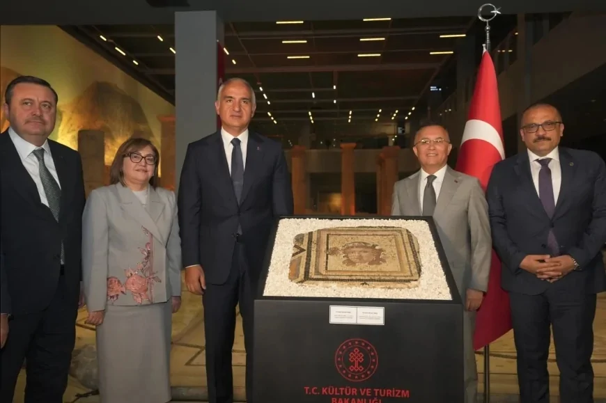 Kültür ve Turizm Bakanı Mehmet Nuri Ersoy: “Eksik parçalar yerine döndükçe yalnızca bir mozaiği tamamlamıyor, tarih sayfalarındaki boşlukları dolduruyoruz”