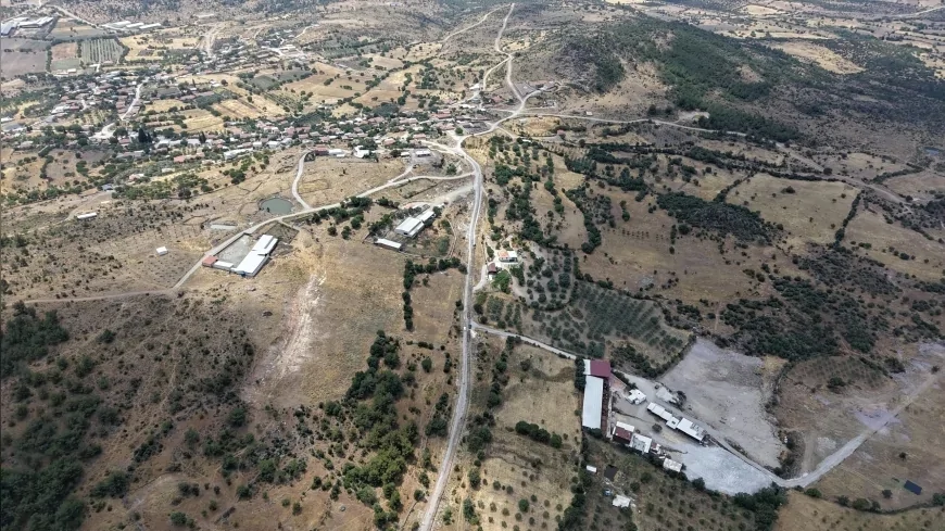 Manisa MASKİ Karakılıçlı’da Sık Sık Arızalanan İçme Suyu Hattını Yeniliyor