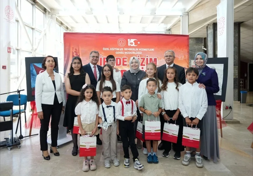 Millî Eğitim Bakan Yardımcısı Celile Eren Ökten: “15 Temmuz Demokrasi ve Millî Birlik Günü Anma Sergisi” MEB Şûra Salonu'nda açıldı