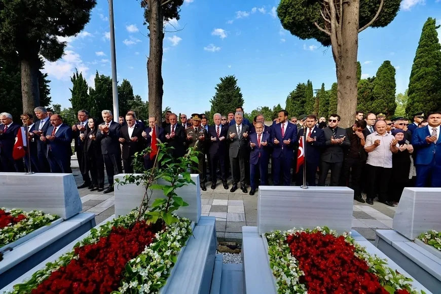 Ticaret Bakanı Ömer Bolat: “Bu Vatan Uğruna Canlarını Feda Eden Kahramanlarımızın Emanetine Daima Sahip Çıkacağız”