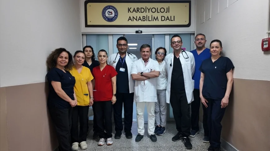 Ege Üniversitesi Tıp Fakültesi Kardiyoloji Anabilim Dalı Başkanı Prof. Dr. Mehdi Zoghi: “Dünyada üçüncü kez uygulanan bu vakayı başarıyla tamamladık”