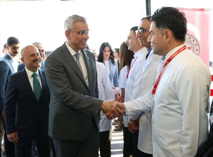 Sağlık Bakanı Prof. Dr. Kemal Memişoğlu: “Aydın’a şifa, bizlere güç oluyorsunuz; iyi ki varsınız”