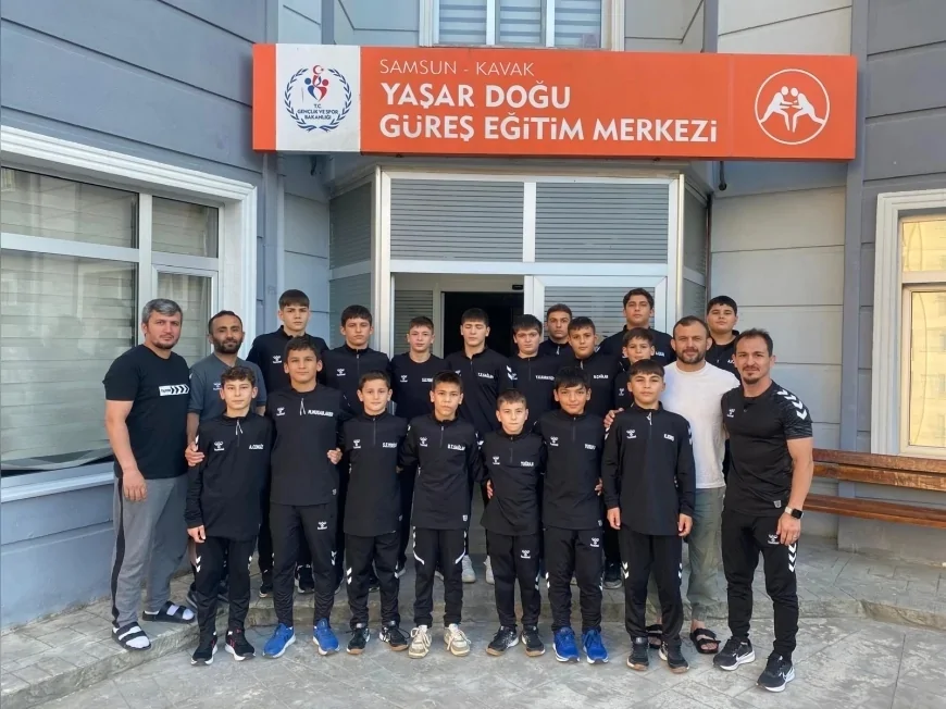 Vezirköprü Güreş Takımı 22 Sporcuyla Türkiye Şampiyonası’nda Mindere Çıkacak, Avrupa Şampiyonu Yusuf Yaser Aksu Dünya Şampiyonası Hazırlığını Sürdürüyor