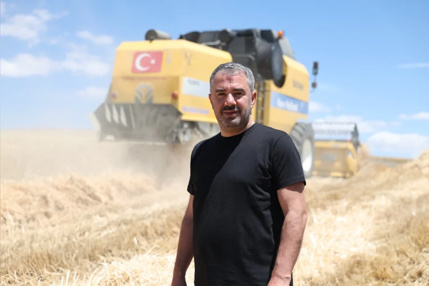 Pursaklar Belediye Başkanı Ertuğrul Çetin: “Hasat ettiğimiz ürünleri ihtiyaç sahibi vatandaşlarımızın sofralarına ulaştırıyoruz”