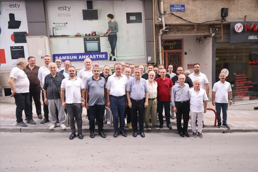 İlkadım Belediye Başkanı İhsan Kurnaz esnaf ziyaretinde talepleri dinledi çözüm odaklı hizmet vurgusu yaptı