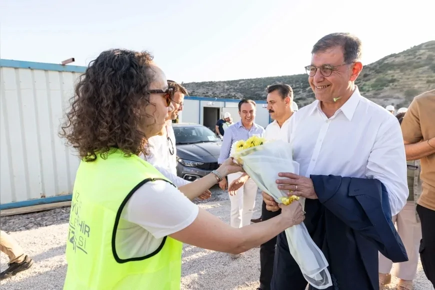 İzmir Büyükşehir Belediye Başkanı Dr. Cemil Tugay: “Yaklaşık bir yıl sonra Dikili'nin hayati bir sorununu çözüme kavuşturacağız”