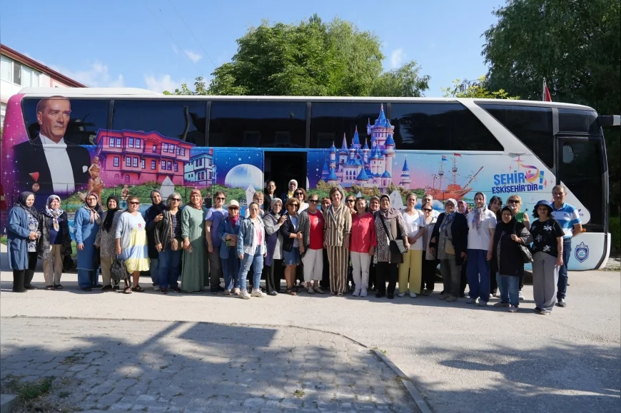 Eskişehir Büyükşehir Belediyesinin Kültür Gezileri Sivrihisar Rotasında Tarihi Mirası Vatandaşlarla Buluşturdu