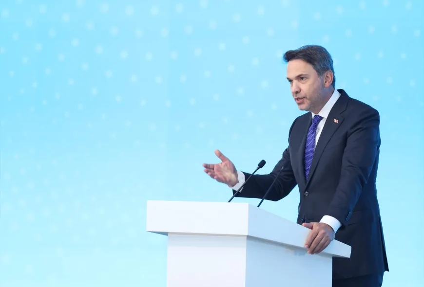 Enerji ve Tabii Kaynaklar Bakanı Alparslan Bayraktar: “Bilim üreten ve ülkemizin geleceğine değer katacak gençlerimizin her zaman yanında olacağız”
