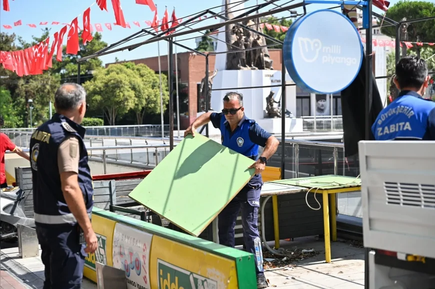 Manisa Büyükşehir Belediye Başkanı Besim Dutlulu: “Cumhuriyet Meydanı’nda işgale ve görüntü kirliliğine geçit vermeyeceğiz”