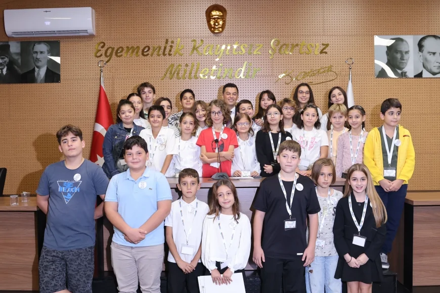 Marmaris Belediye Başkanı Acar Ünlü: “Çocuklarımızın fikirleriyle Marmaris'i daha güzel ve yaşanabilir bir kent haline birlikte getirelim”