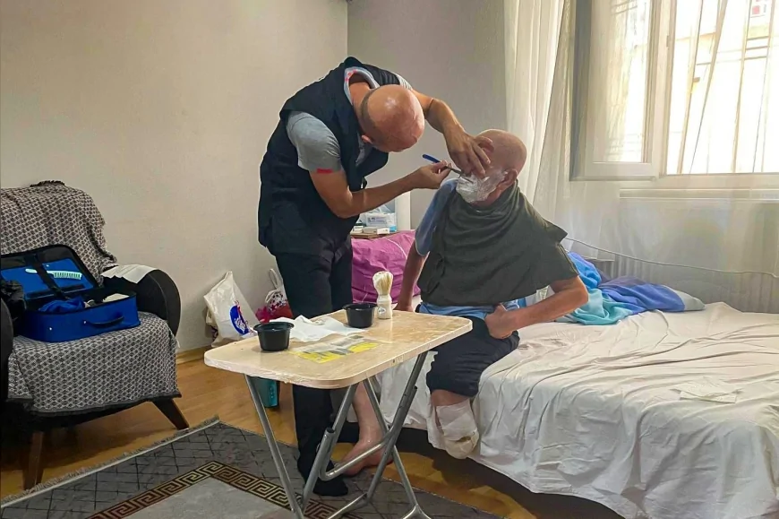 Efeler Belediye Başkanı Anıl Yetişkin: “İhtiyaç sahibi vatandaşlarımızın yanında olmaya devam edeceğiz”
