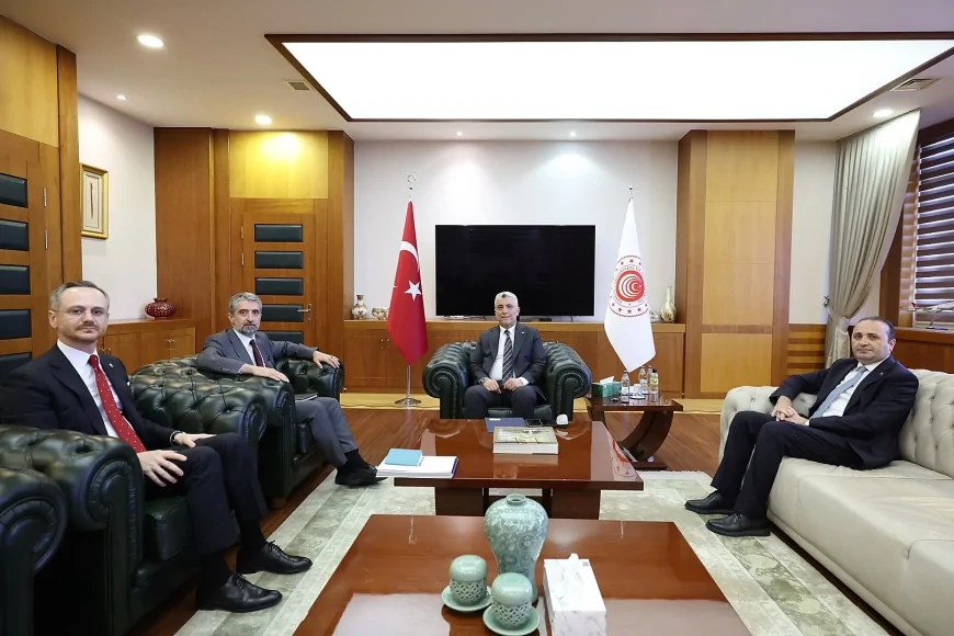TİCARET BAKANI ÖMER BOLAT: “İŞ DÜNYAMIZIN TÜM TEMSİLCİLERİYLE GÜÇLÜ İSTİŞARE VE ORTAK AKILLA ÇALIŞMAYI SÜRDÜRÜYORUZ”