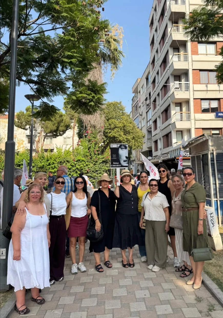 CHP İzmir İl Kadın Kolları Başkanı Nilay Kökkılınç: “Laik ve Bilimsel Eğitimden Asla Taviz Vermeyeceğiz”