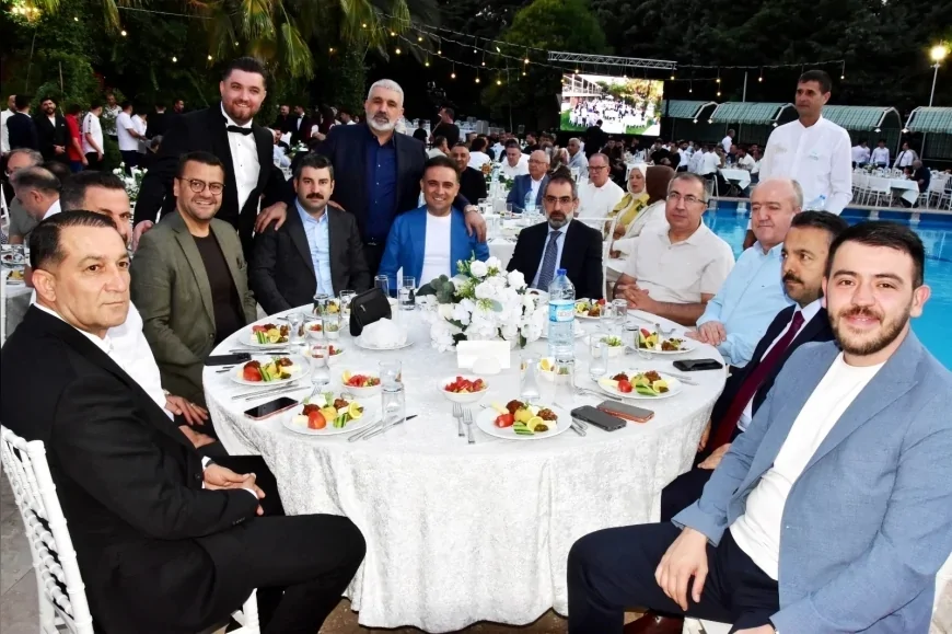 Tuncer Ailesinin Mutlu Gününde Talha Hüseyin ve Mustafa İlyas Tuncer İçin Görkemli Sünnet Merasimi Düzenlendi