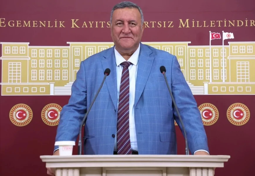 CHP Niğde Milletvekili Ömer Fethi Gürer: “Çiftçinin Dalındaki Yeşil Domatese Kadar İcra Gelmesi Tarım Politikalarının Acı Özetidir”