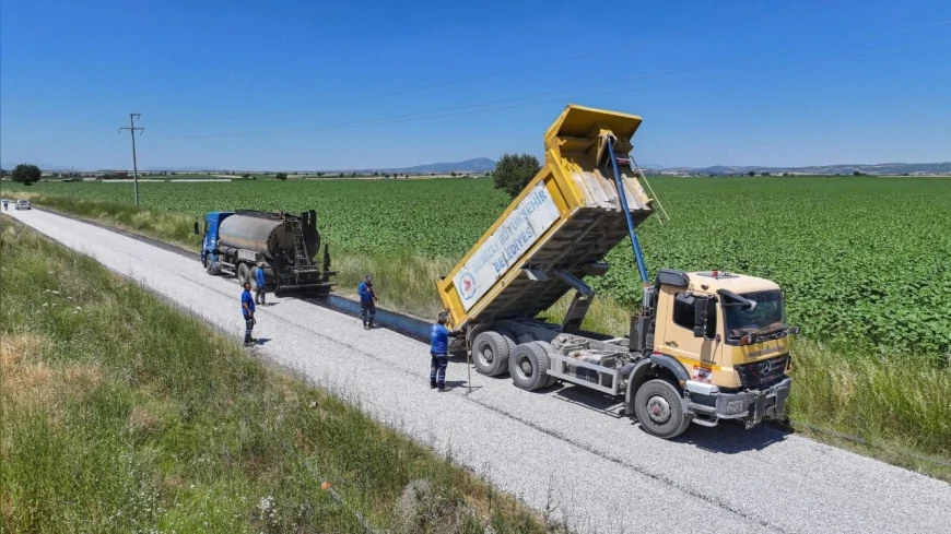 Denizli Büyükşehir Belediyesi Tavas’ta 3 Mahalleyi Birbirine Bağlayan 14 Kilometrelik Yol Ağını Yeniliyor
