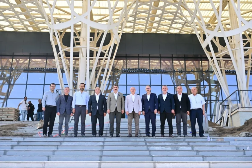 Yıldırım Belediye Başkanı Oktay Yılmaz: “Piremir Gençlik ve Spor Merkezi sosyal yaşamı güçlendirecek”
