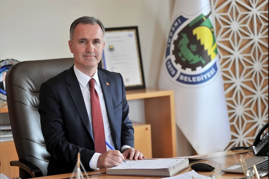İnegöl Belediyesi Şipali Mahallesi’nde Yalnız Yaşayan 68 Yaşındaki Vatandaşın Evini Baştan Sona Yeniledi