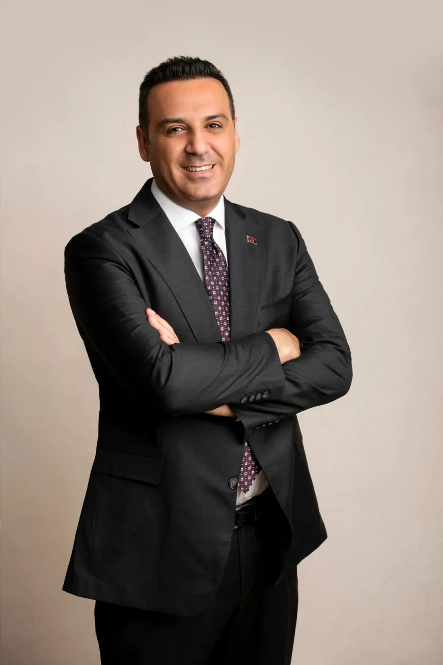 Çiğli Belediye Başkanı Onur Emrah Yıldız: “Gençlerimizin geleceklerini bilinçli ve doğru şekilde yönetmelerini amaçlıyoruz”