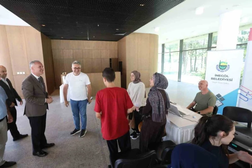 İnegöl Belediye Başkanı Alper Taban: "Üniversite tercih sürecinde de gençlerimizin yanında olmayı sürdürüyoruz"