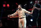 Bursa Uluslararası Festivali’nde Emre Altuğ’dan Açıkhava Tiyatrosu’nda Unutulmaz Müzik Ziyafeti