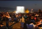 Düzce Belediyesi Açık Hava Sinema Akşamlarını Başlattı, Yeşil Vadi'nde Yüzlerce Vatandaş Aileleriyle Bir Araya Geldi!