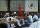Cumhurbaşkanı Recep Tayyip Erdoğan, Kahramanmaraş'taki okul saldırısında hayatını kaybedenlerin ailelerini Cumhurbaşkanlığı Külliyesi'nde kabul etti
