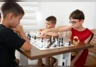 Efeler Belediyesi ücretsiz satranç kurslarıyla çocukların yaz tatilini eğitim ve stratejiyle buluşturuyor