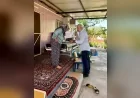 Manisalı iş insanı Anıl Sözüer ihtiyaç sahiplerine ulaştırdığı 306’ncı tekerlekli sandalye ile yardım hareketini sürdürüyor