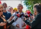 YENİ Parti Genel Başkanı Özgür Özel: “Herkese gücünüz yetiyor da gücünüz bu Yıldızlar SSS Holding’e niye yetmiyor”