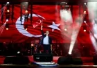 Aliağa’da 30 Ağustos Zafer Bayramı’nın 104. yılı kortej ve Özcan Deniz konseriyle kutlandı