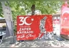 Bursa’da Bursalıların fotoğraflarıyla Atatürk portresi oluşturuldu, Zafer Bayramı’nın birlik ruhu meydana taşındı
