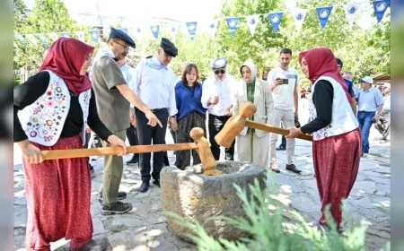 Altındağ Belediye Başkanı Dr. Veysel Tiryaki: “Çocuklarımız eski köy yaşamını öğrensin, geleneklerimizi unutmasın”